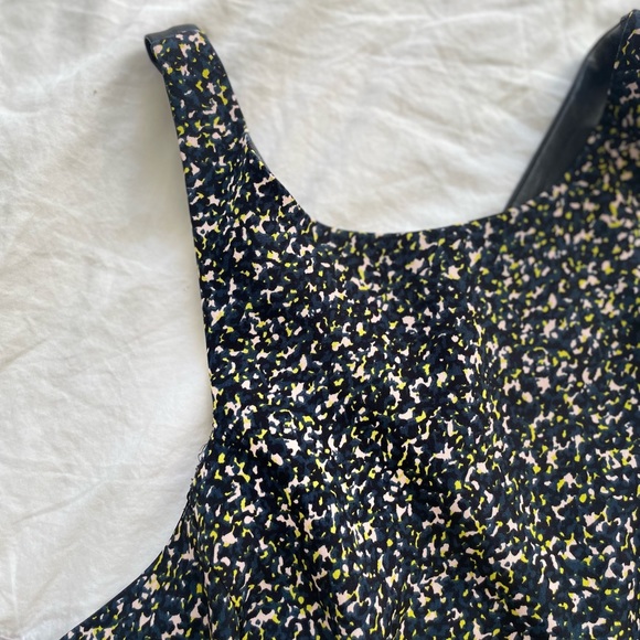 BCBG dress. Size 10. - Picture 3 of 3